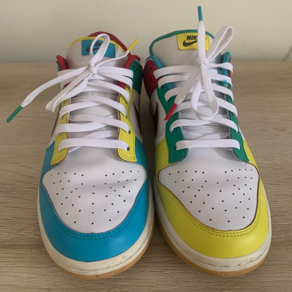 Nike Dunk Low SE ‘Free .99’ - Size: 10